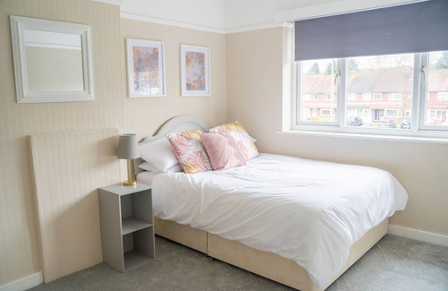 Birmingham House | Stay @ Queslett Road, Birmingham - 3 Bedroom House