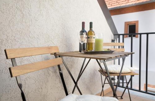Veszprem Apartment | Stay Veszprèm, modern city center flat