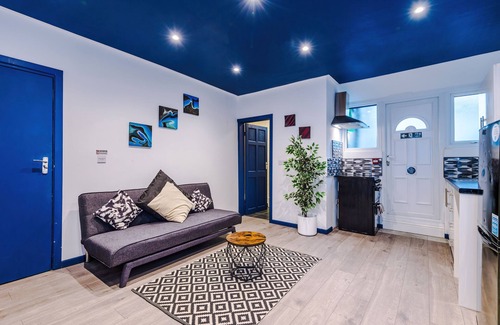 Fleetwood Apartment | Stay With Empire - Windsor Terrace