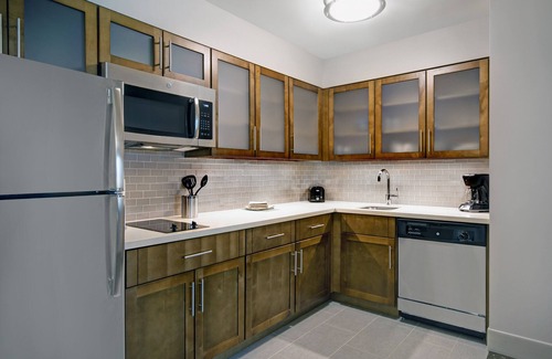 Sterling Heights Hotel | Staybridge Suites Sterling Heights -Detroit Area by IHG