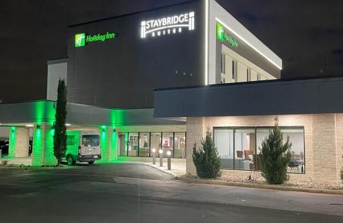 Dallas Hotel | Staybridge Suites Dallas Market Ctr Love Field by IHG