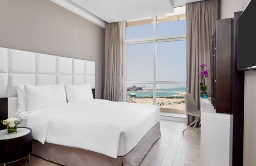 Doha Hotel | Staybridge Suites Doha Lusail by IHG