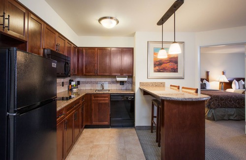 Biggs Field Hotel | Staybridge Suites El Paso Airport by IHG