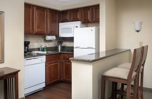 North Brunswick Hotel | Staybridge Suites North Brunswick by IHG
