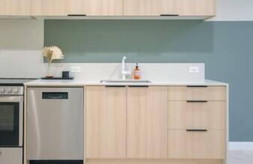 Downtown Eastside Apartment | Staycation in New 2-Bedroom Condo, Japantown