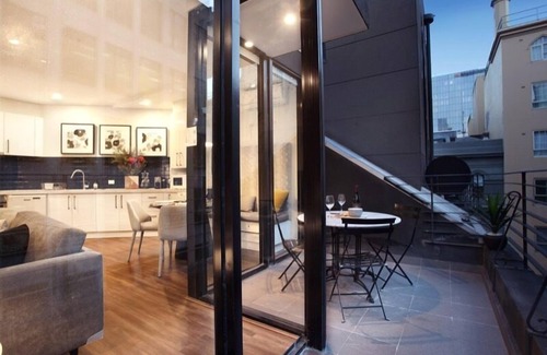 Melbourne Central Business District Apartment | StayCentral - Little Collins (CBD) - Little Collins St, Melbourne - 2 Bedrooms, 2 Beds, 1 Bathrooms, no dedicated parking spot but available nearby for a fee.
