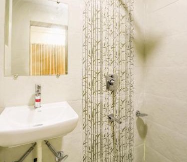 Bhuj Hotel | StayGuru Hotel Atithi