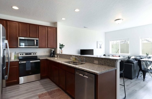 Nampa House | #StayInMyDistrict Furnished Monthly Rental