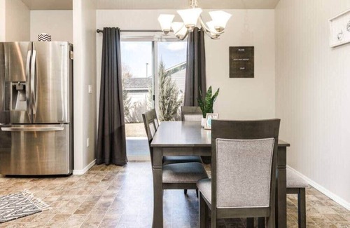Meridian House | #StayinMyDistrict Meridian Near Roaring Springs
