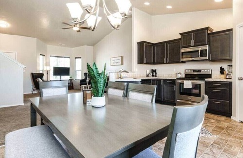 Meridian House | #StayinMyDistrict Meridian Near Roaring Springs