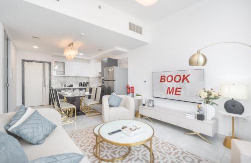 Discovery Gardens Apartment | StayShort - Beautiful Al Furjan 2 bed apartment for 4 people