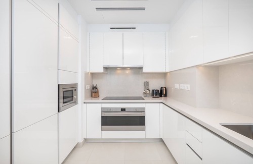 Al Safa Apartment | StayShort - Elegant unit in Al Wasl sleeps 4 with Canal Views