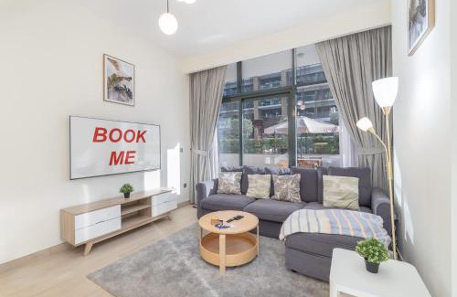 Dubai Apartment | StayShort - Indulging 1 Bedroom in Azizi Riviera 6