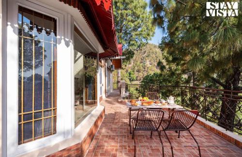 Kasauli Villa | StayVista at Cosy Crest with Bonfire, BBQ and WiFi