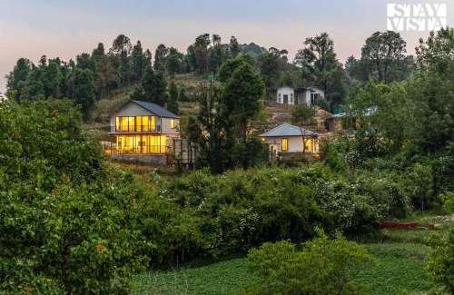 Kaul Villa | StayVista at Cujo's Haus with Bonfire, WiFi, BBQ