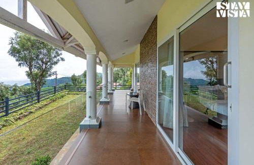 Kotagiri Villa | StayVista at Farview Suite Serenity with Lawn