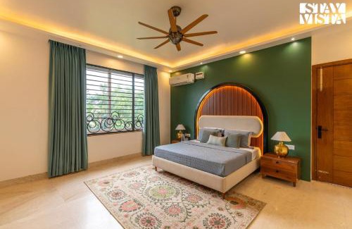 Gurugram Villa | StayVista at Imperial Isle 4BHK with FREE BF Luxury Pool Villa in Sohna Delhi