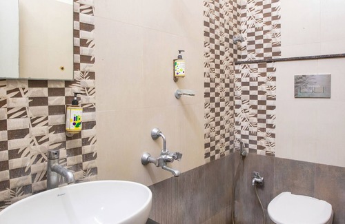 T Nagar Hotel | Stayz Inn Kodambakkam