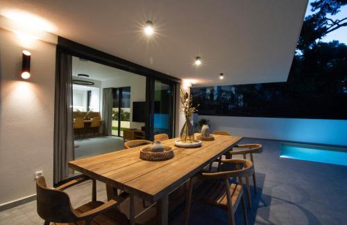 Varkiza Apartment | Stefano's Luxury Suite
