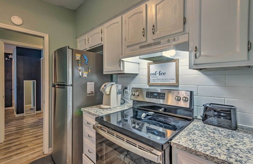 Wright House | Stellar Fort Walton Retreat ~ 2 Mi to Beach!