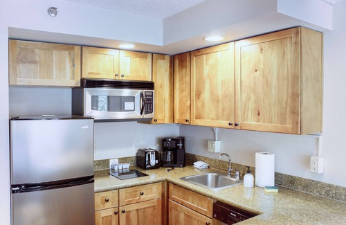 Crested Butte Condo | Stellar Location, Gym, Pool, Steam Room, Hot Tub