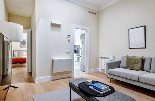 Recoletos Apartment | Stellar Recoletos 1BR, in Calle Serrano, by Blueground