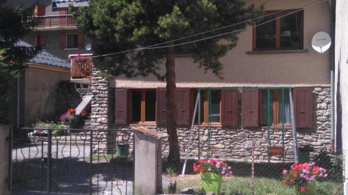 Lanslevillard House | Stellina
