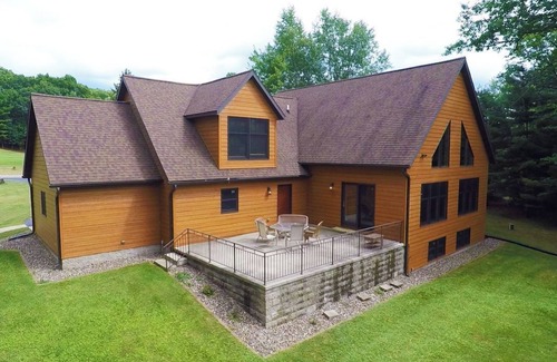 Eagle River House | Stepaway Vacation Rentals- Stay-A-While