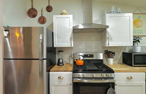 Downtown Redlands House | Steps away from downtown Redlands