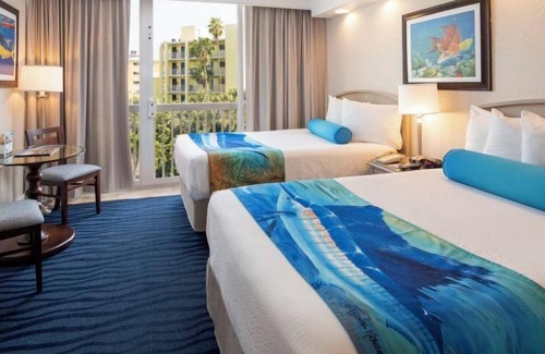 St. Pete Beach Hotel | Steps Away from the Beach! With Onsite Pools