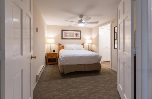 San Clemente Hotel | Steps away from the beach! Fully Equipped Kitchen & Free Parking!