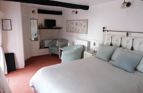 Bilbrook Bed & Breakfast | Steps Farmhouse