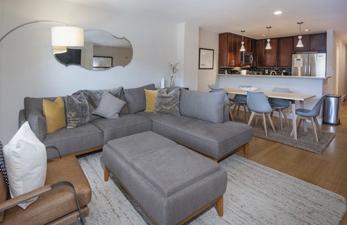 Avon Condo | Steps from Riverfront Gondola, Modern Cozy Condo, Free Underground Parking