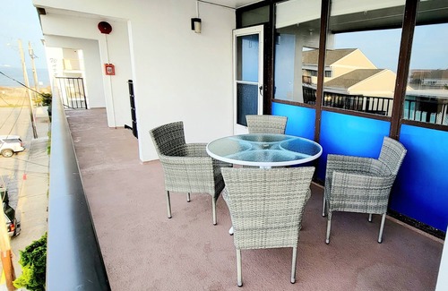 Midtown Ocean City Condo | Steps from the beach! 3bed/2bath Mid-town condo!
