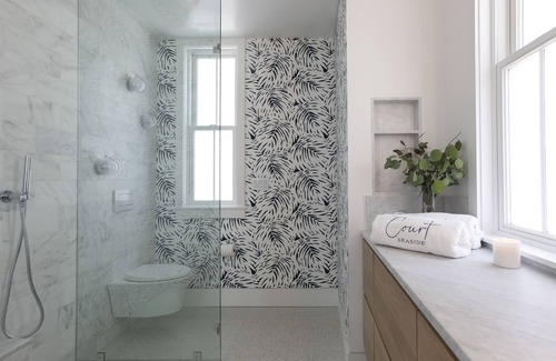 Seaside Hotel | Steps From the beach in Seaside, Florida. Luxury Accommodations + 2 Bikes
