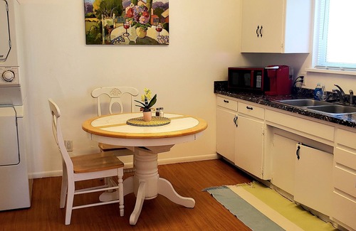 Ventura House | Steps to beach, 2 bedroom 1 bath duplex