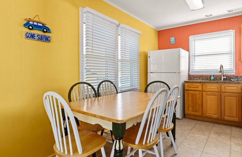 Midtown Ocean City Apartment | Steps to Beach-3rd Floor-Near Convention Center