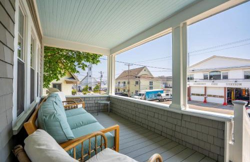 Ogunquit House | Steps to Beach & Downtown OGT - Screened in Porch