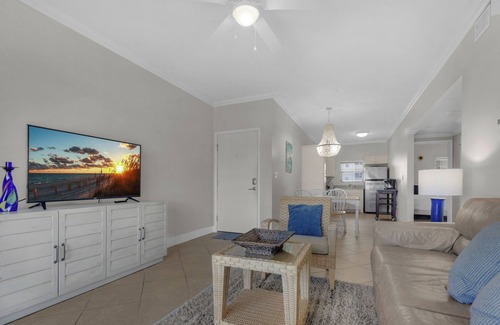 Pensacola Beach Condo | 🏝️Steps to Beach w/Gulf Views + Community Pool | Villas on the Gulf unit J8