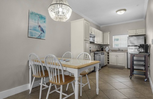 Pensacola Beach Condo | 🏝️Steps to Beach w/Gulf Views + Community Pool | Villas on the Gulf unit J8