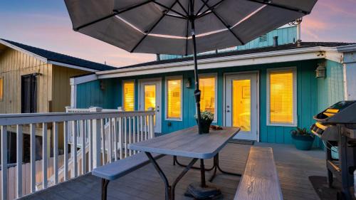 Oceano House | Steps to Beach w PatioDeck Foosball Happy Bottom Beach House by AvantStay