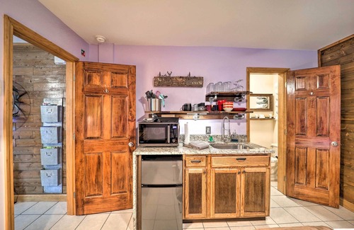 Beech Mountain Apartment | Steps to Beech Mountain Resort: Cozy Getaway