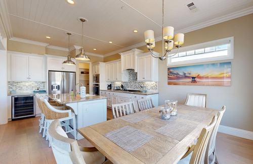 Hollywood Beach House | Steps to Hollywood Beach Home with Balcony, Rooftop Terrace & Harbor Views