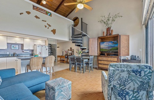 Kihei Condo | Steps to Kamaole 1 Beach Park & More! Spacious Top Floor Condo-Beautiful Views!