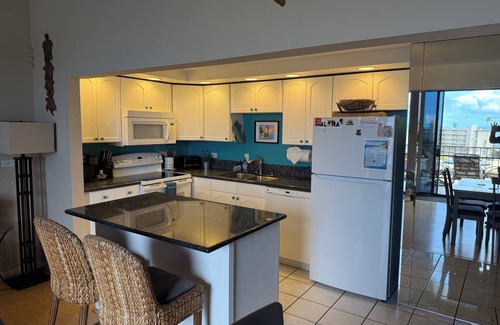 Kihei Condo | Steps to Kamaole 1 Beach Park & More! Spacious Top Floor Condo-Beautiful Views!