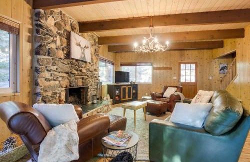 Cedar Glen House | Steps to Lake Arrowhead Cabin with BBQ!