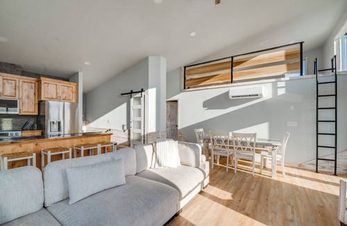Westport House | Steps to Shore: Family Beach Getaway in Westport