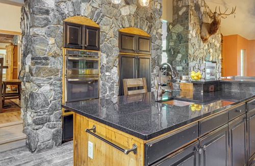 Warrior's Mark West House | Steps to Ski Shuttle: Breckenridge Home w/Hot Tub