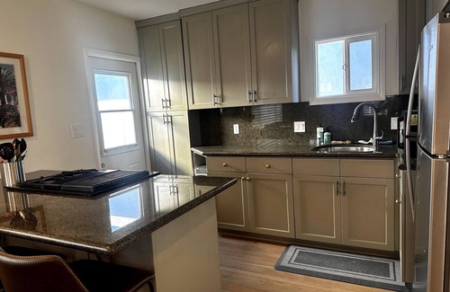 The Strand Cottage | Steps to the beach. Charming 2-bedroom 1 bath cottage in lovely Hermosa Beach