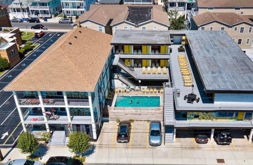 Cape May - Wildwood Condo | Steps to the beach & boardwalk! Wildwood condo for you to relax and enjoy!